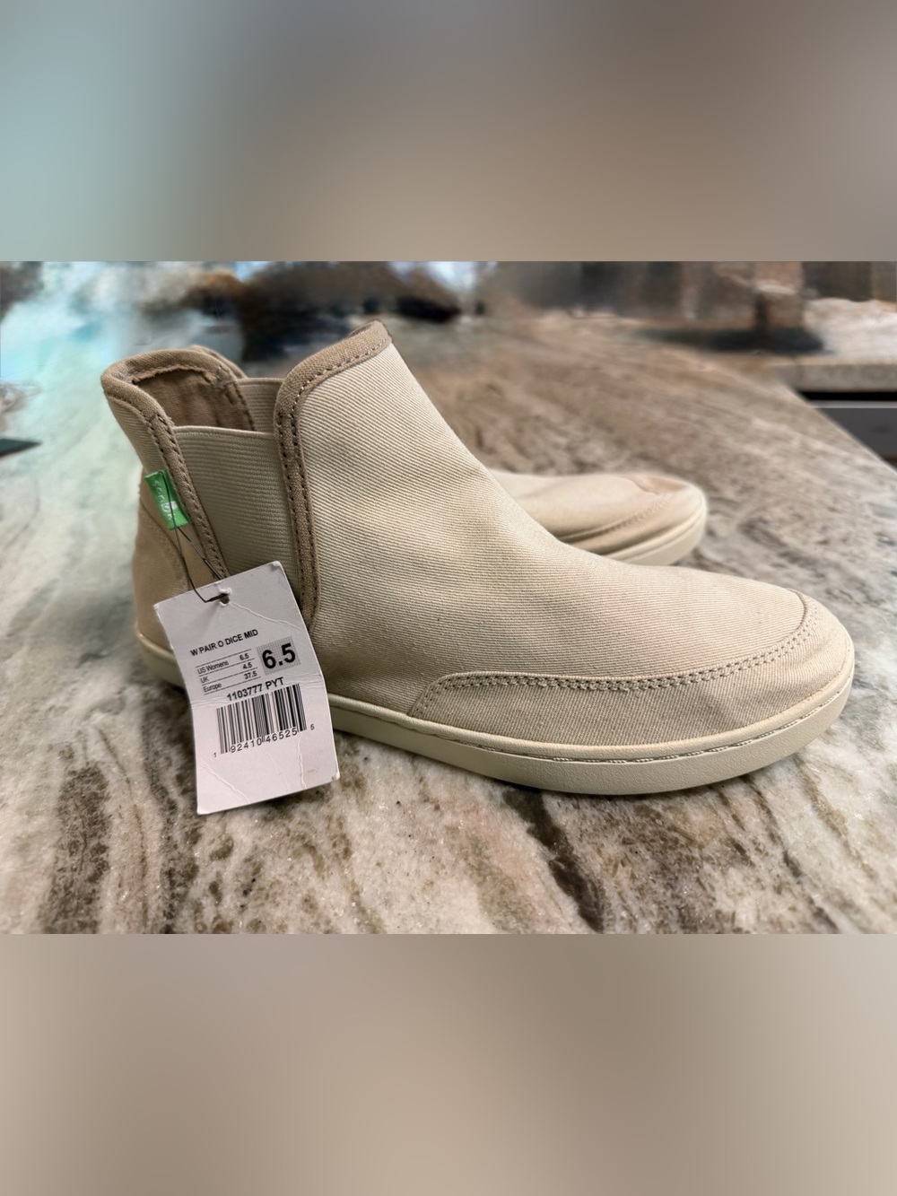NWT! Women size 6.5 Sanuk Pair O Dice Mid Slip-On. Peyote. Canvas. 1103777